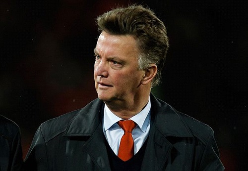 Louis Van Gaal tiến gần đến chiếc ghế HLV tại Old Trafford
