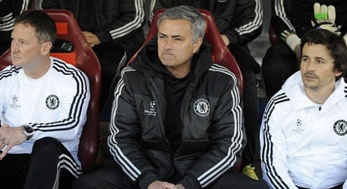 40 ngày gian khó của Mourinho và đòn tâm lý chiến trước trận Liverpool