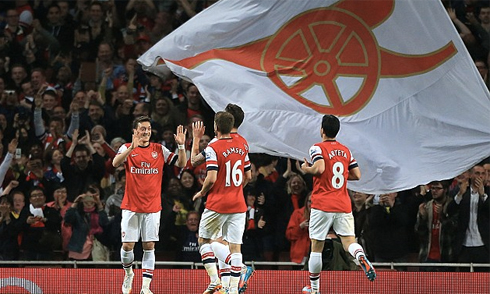 Bắn hạ Chích choè Newcastle, Pháo thủ Arsenal tiến gần đến Champions League mùa sau