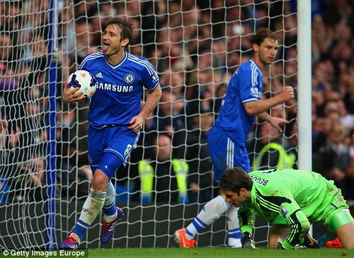 Chelsea bất ngờ muốn giữ chân Lampard