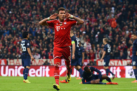 Nhân vật đánh bại Man Utd thực sự là ai?