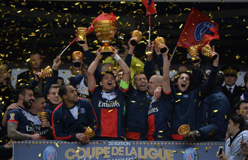 Cavani lập cú đúp giúp PSG đoạt Cup liên đoàn