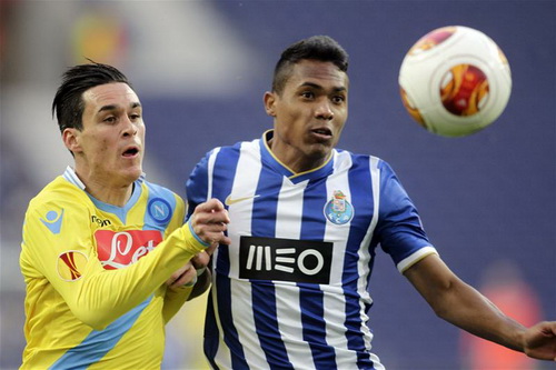 Bản tin Bongda24h chiều 2/4: Man Utd và Chelsea tranh giành Alex Sandro