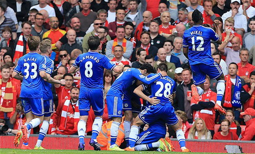 Không thể gọi lối phòng ngự của Jose Mourinho là phản bóng đá