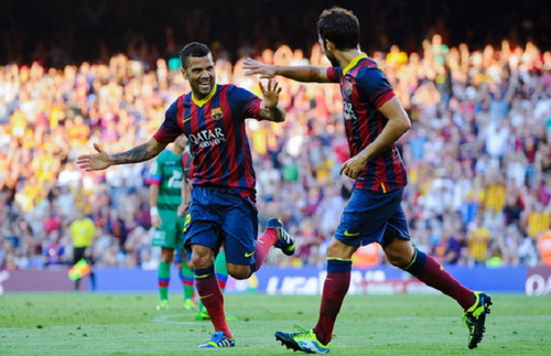 Bán Fabregas, Alves và Sanchez, Barca sẽ thu 80 triệu euro