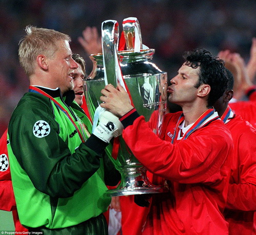 Ryan Giggs - Huyền thoại bất tử của Man Utd