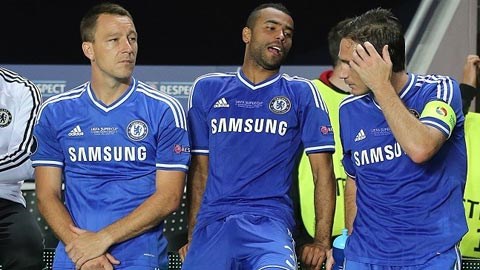 Vấn đề của Chelsea: Dứt điểm tương lai công thần!