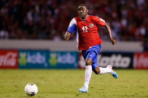 Joel Campbell chưa có nhiều cơ hội thể hiện trong màu áo Arsenal hình ảnh