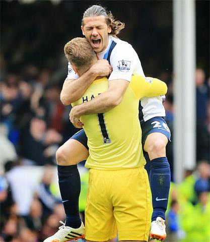 Man City: Bước dài đến ngôi vương!