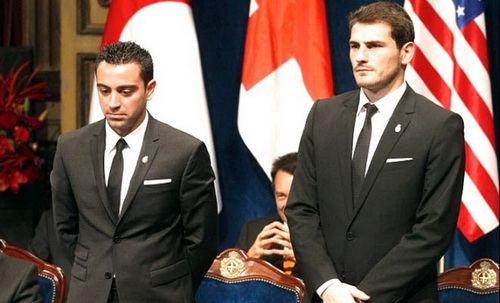 Iker Casillas và Xavi Hernandez: Tỏa sáng để khẳng định tương lai