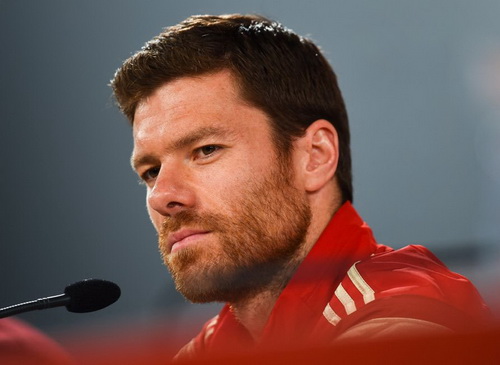 Xabi Alonso tuyên bố chia tay đội tuyển Tây Ban Nha