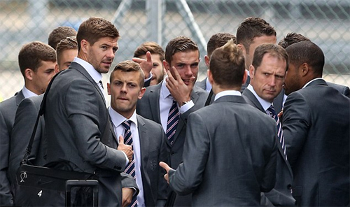 Biết bị loại sớm, tuyển Anh tiết kiệm được tiền vé máy bay