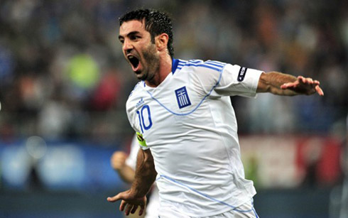 HLV và đội trưởng Hy Lạp đồng loạt ra đi