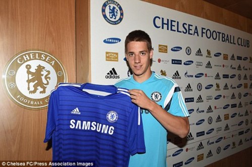 Tân binh Chelsea có giá rẻ như bèo