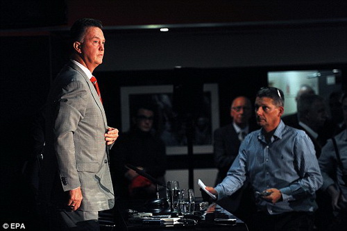 Louis Van Gaal: Nỗi ám ảnh thiên tài