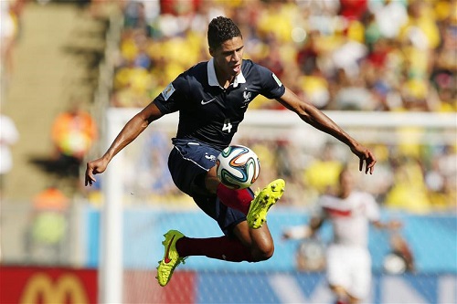 Varane đòi nâng lương: Bài học Pepe & Di Maria