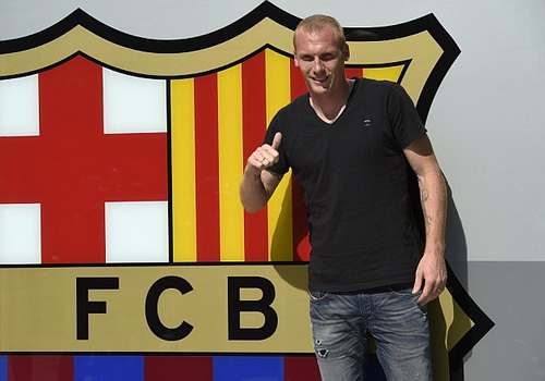 Barcelona và bài toán thay thế Puyol: Đầu voi đuôi chuột