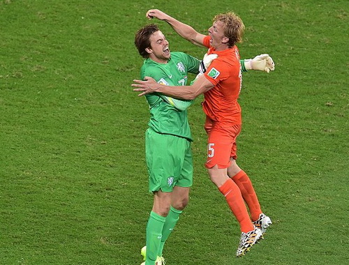 Người hùng Tim Krul: Của để dành của Van Gaal