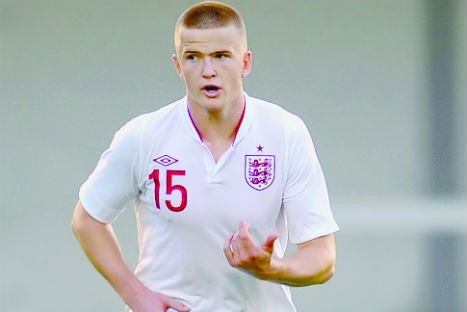 Tottenham vượt mặt Arsenal chiêu mộ sao trẻ Eric Dier