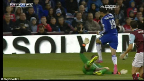 Nỗi oan khuất của kịch sĩ Diego Costa trong ngày ra m hình ảnh