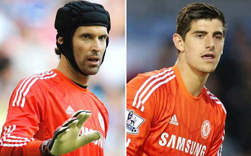 Thibaut Courtois và Mourinho “năn nỉ” Petr Cech ở lại Chelsea