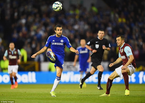 Pha kiến tạo đầy tinh tế của Cesc Fabregas