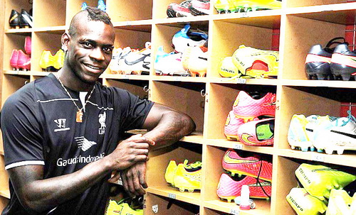 Mario Balotelli: Canh bạc có tính toán của Liverpool