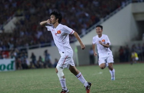 Tiền vệ chủ lực của U19 Việt Nam: Cần ích kỷ nhiều hơn!