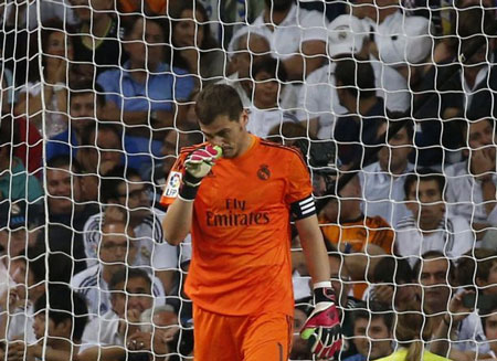 Casillas khiến CĐV thất vọng tràn trề