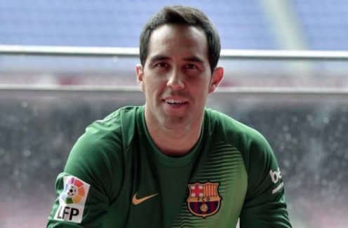 Hành động đẹp của thủ môn số một Barca