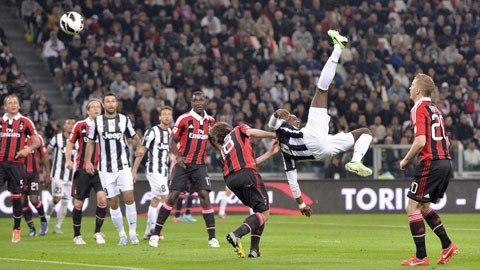 Milan - Juventus: Gáo nước lạnh dội xuống San Siro