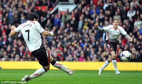 Trận thắng Man Utd 3-0 là màn trình diễn rực sáng nhất của Suarez trong màu áo Liverpool
