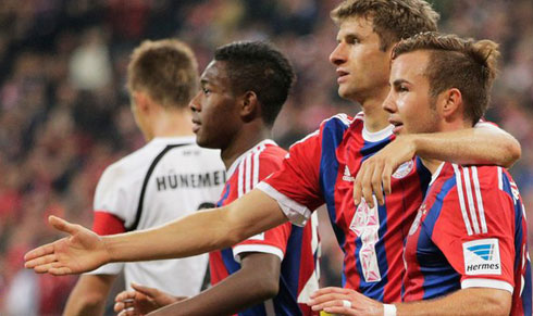 Thomas Muller bày trò quấy rối buổi tập của Bayern Munich