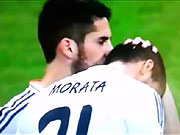 Lộ clip nghi án giới tính của Isco