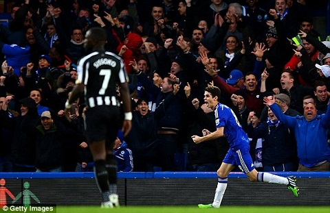 Chelsea 2-0 Newcastle: Song sát Costa-Oscar giúp The Blues trả nợ sòng phẳng với Chích chòe