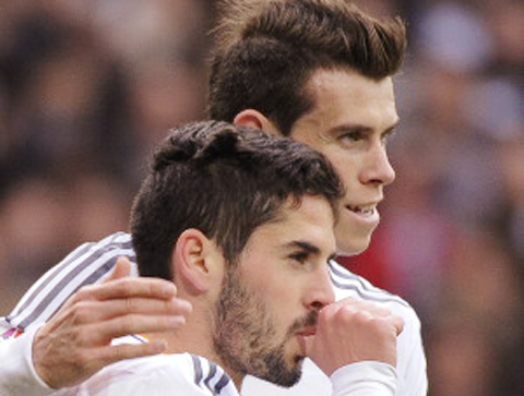 “Ngó lơ” Ronaldo, Isco bênh vực Gareth Bale