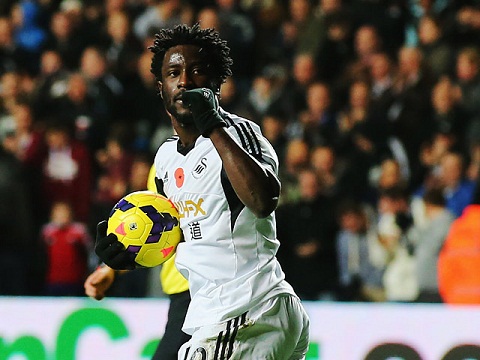 Bony se la con gio moi tren hang cong Man City hinh anh