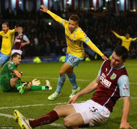 Video bàn thắng: Burnley 2-3 Crystal Palace (Vòng 22 Ngoại hạng Anh 2014/2015)