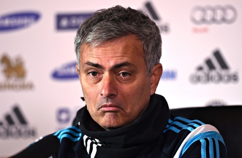 HLV Mourinho lớn tiếng: Chelsea bị Bradford loại thì... quá nhục