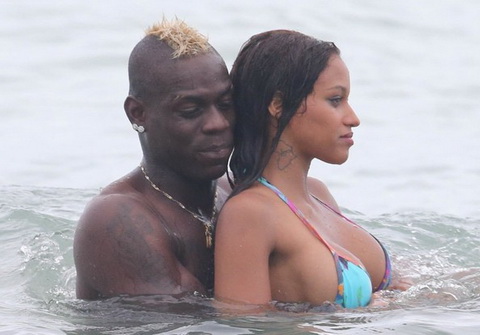 Bồ cũ Balotelli tiết lộ lý do hủy hôn