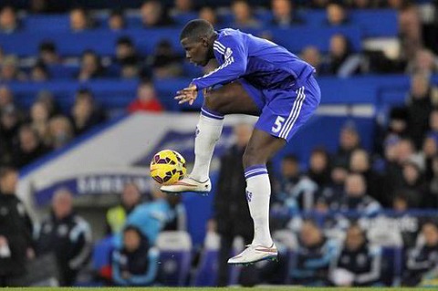 HLV Mourinho tiết lộ lý do thay đổi chiến thuật trận gặp Liverpool