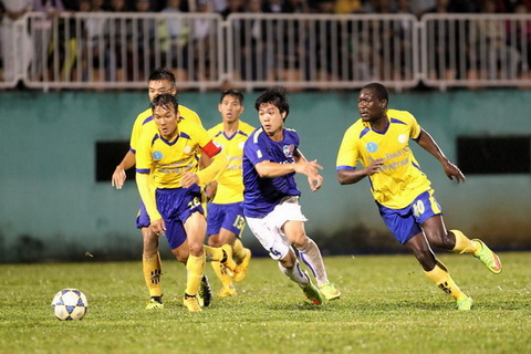 HA.GL vs S.Khanh Hoa (17h, vong 1 V-League 2015): Tung bung mung ngay ra mat hinh anh