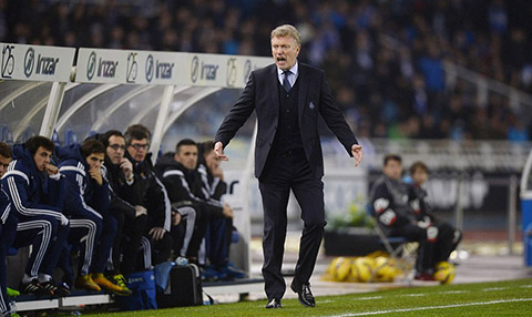 Cựu HLV của Man Utd, David Moyes dính chưởng vì chỉ trích trọng tài