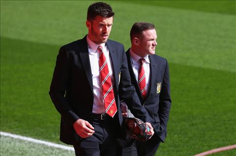 HLV Hodgson: Rooney và Carrick không đáng lo ngại