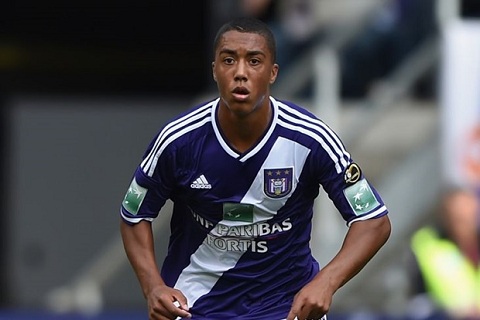 M.U muốn mua thần đồng người Bỉ để thay thế Carrick