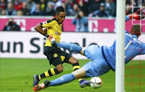 Barcelona cân nhắc chiêu mộ “thần gió” của Dortmund