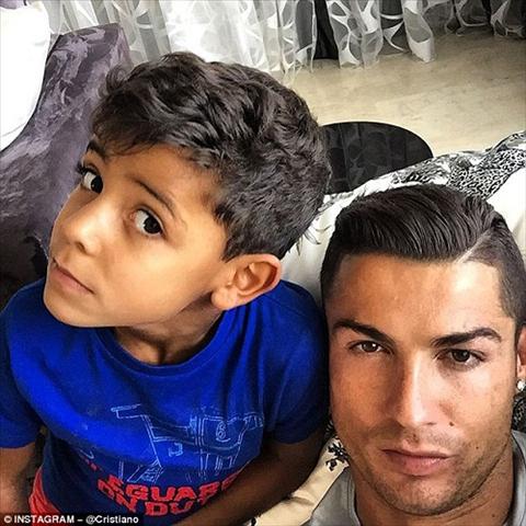 101 sac thai tu suong cua sieu sao Ronaldo tren Instagram hinh anh 2