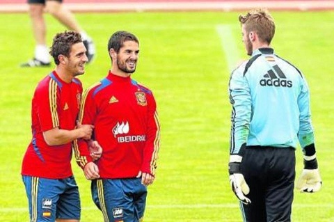 Chelsea chi 70 triệu bảng cho bộ đôi người Tây Ban Nha