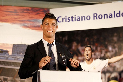 Vinh danh Ronaldo tro thanh cay lam ban so 1 trong lich su Real Madrid hinh anh