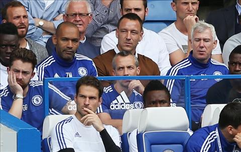 Thế giới không Terry của Chelsea? Chỉ toàn một màu đen!